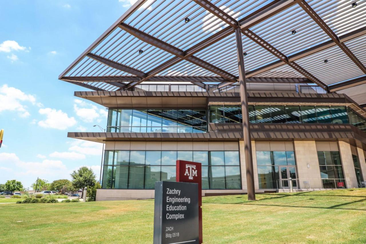 Holiday Inn & Suites College Station-Aggieland By Ihg Exterior foto